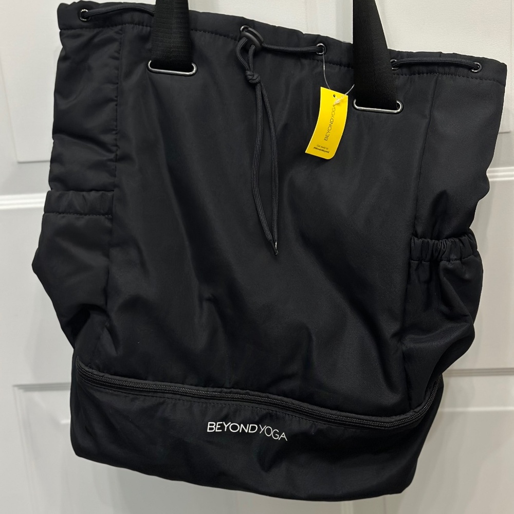 NWT Beyond Yoga Backpack Sack, Black, Two Compartments, Water Bottle Holders
